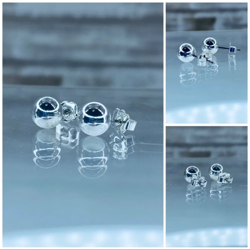 INSTANT CLASS 3 PAIR EARRING GIFT SET - AVON